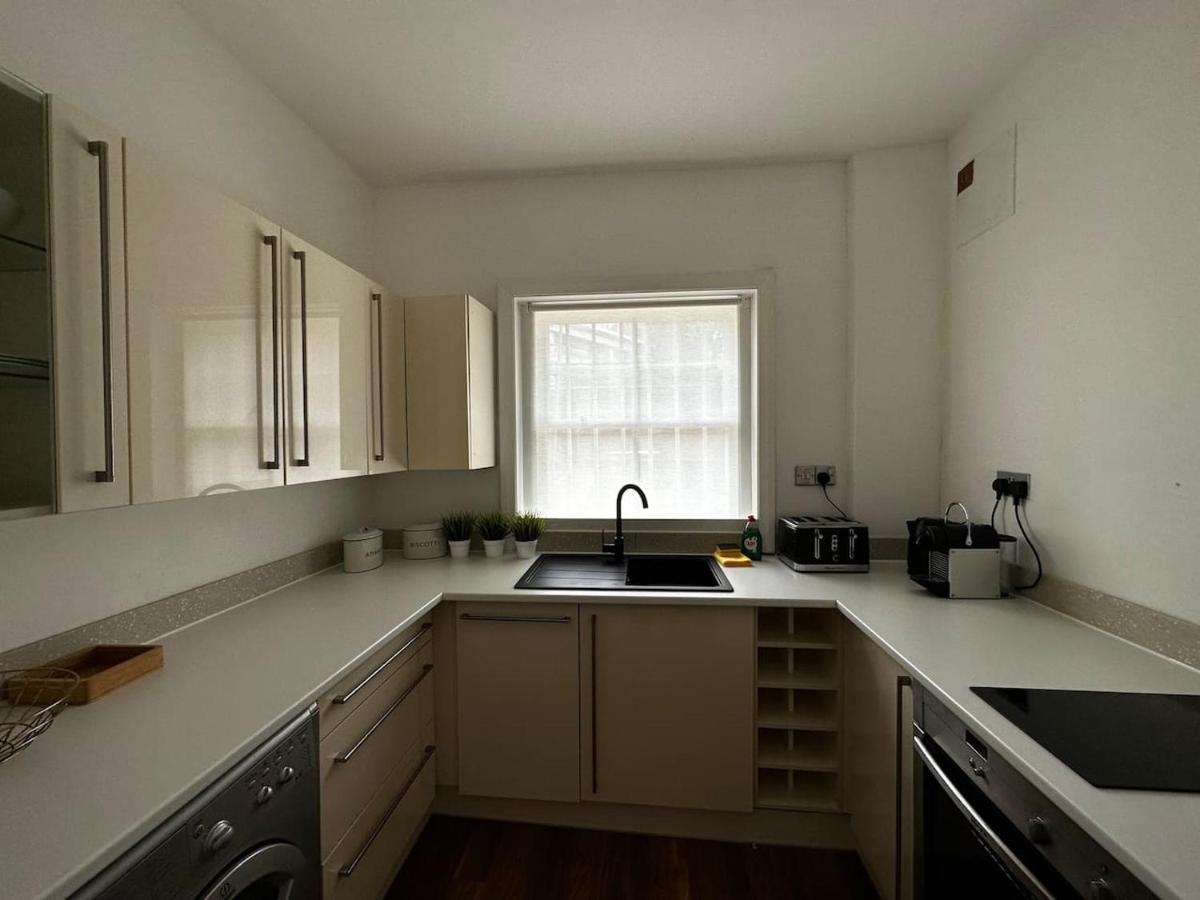 Spacious Studio For 4 Flat Near Regents Park N2 ลอนดอน ภายนอก รูปภาพ