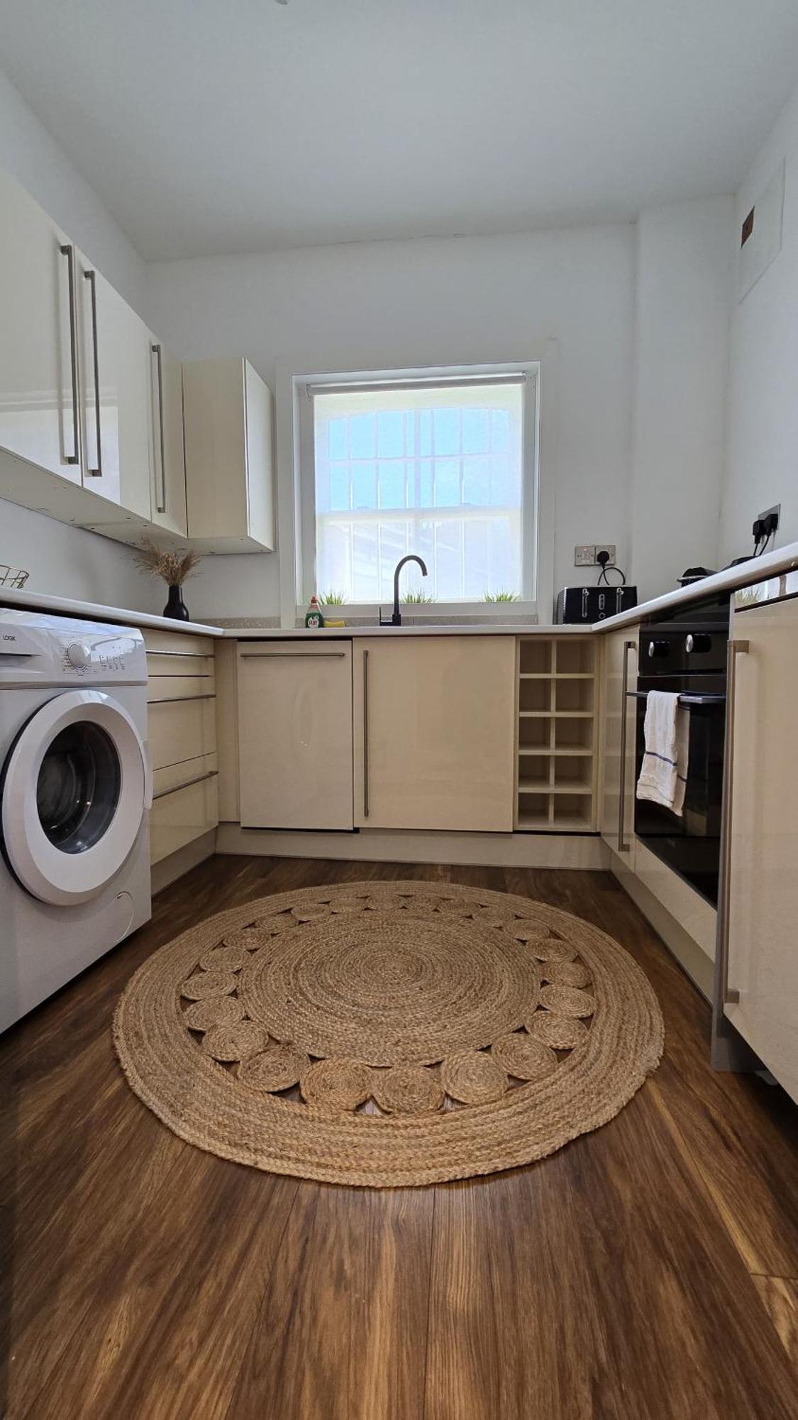 Spacious Studio For 4 Flat Near Regents Park N2 ลอนดอน ภายนอก รูปภาพ